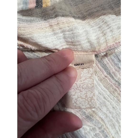 Soft Surroundings White Blue Striped Button Up Shirt Size Medium - Picture 6 of 10